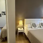 Ca'vour 招待所 4*